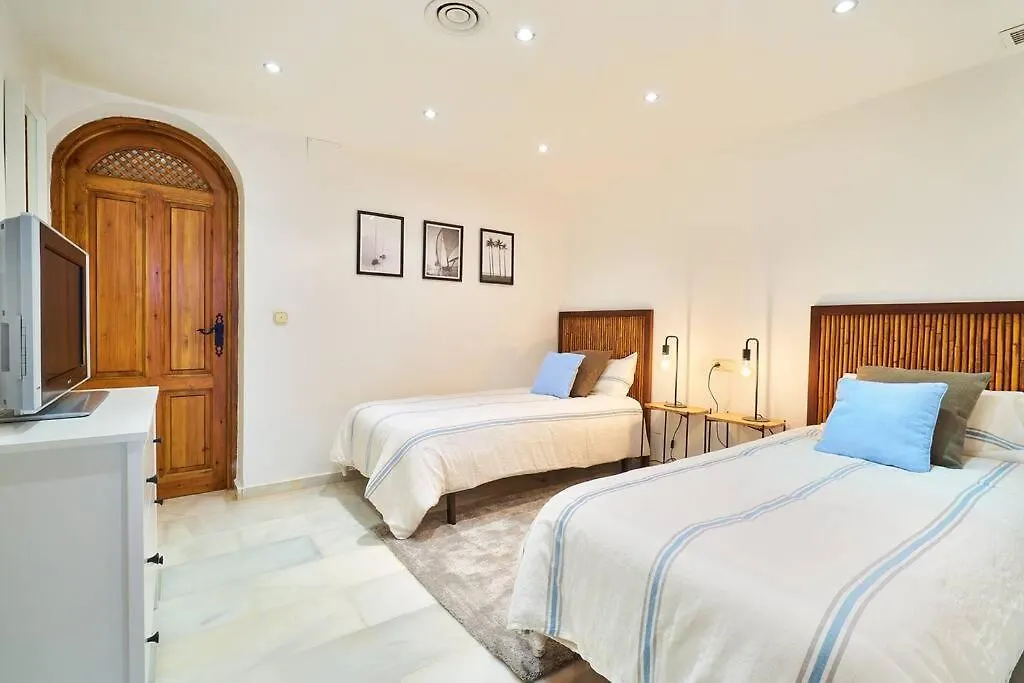 Golden Beach Marbella-Primera Linea De Playa 아파트 0*, 마르베야 스페인